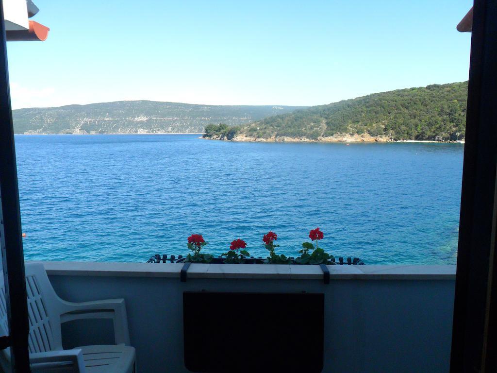 Sobe Mamalu Bed & Breakfast Valun Bilik gambar
